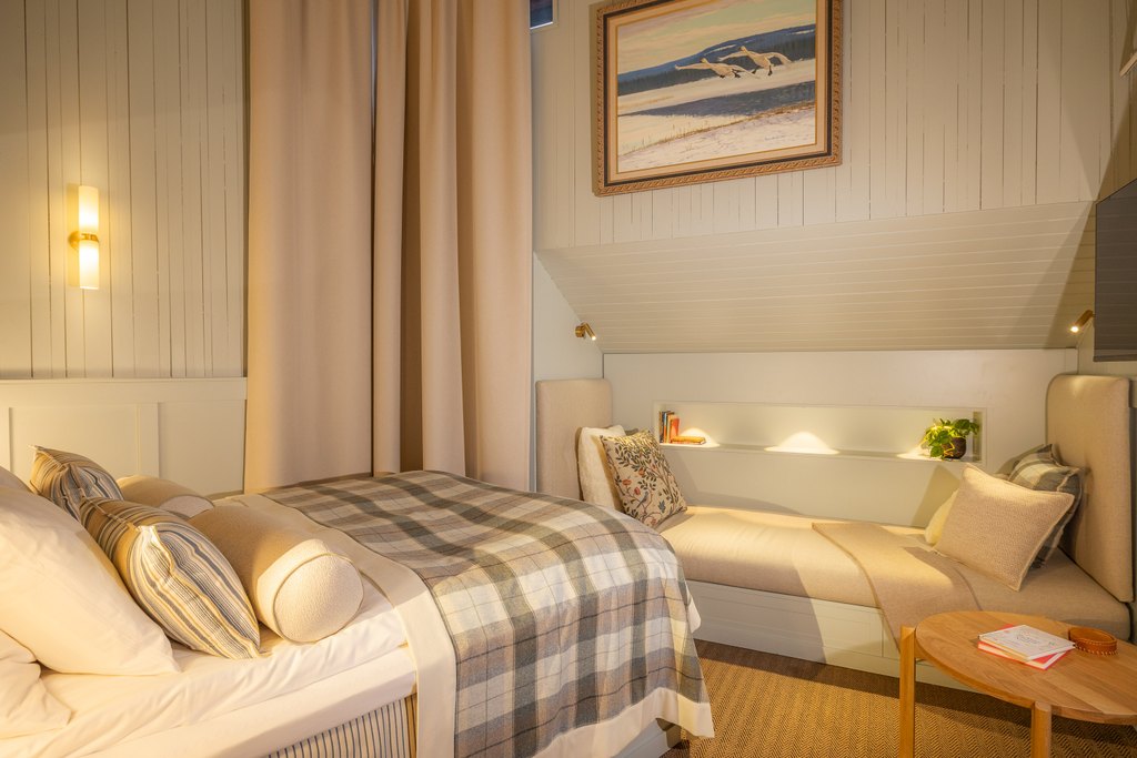Aino Deluxe Room Schlafsofa