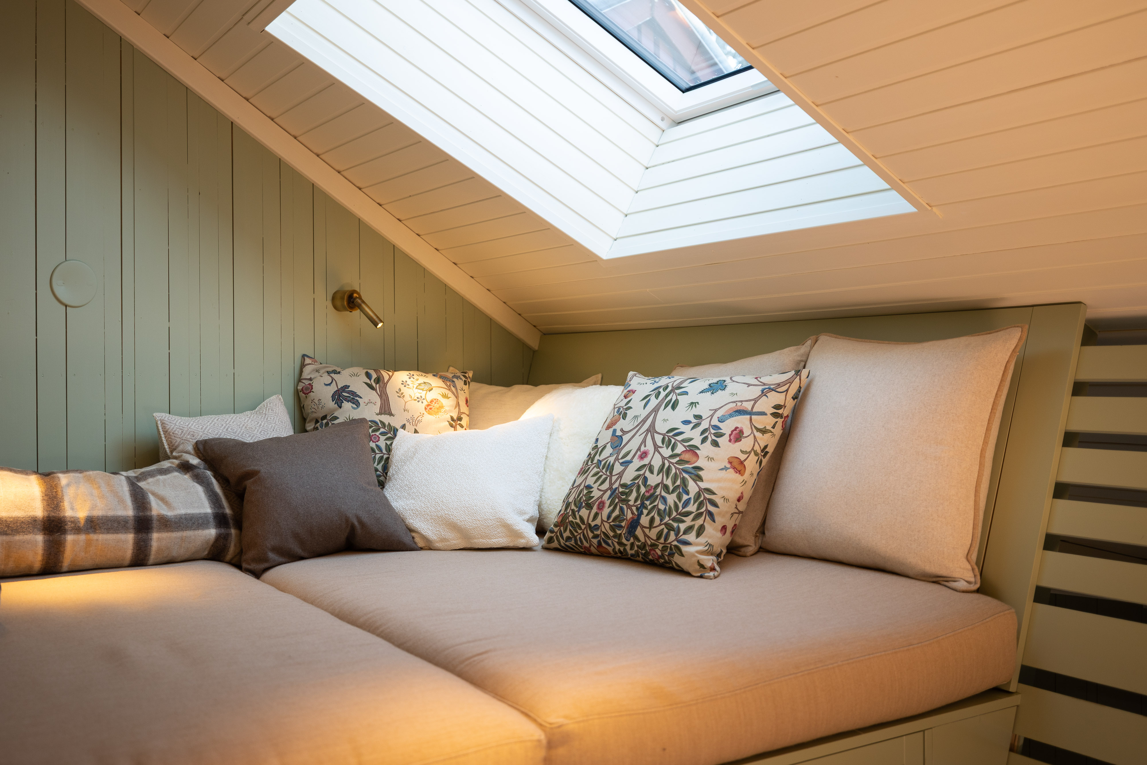 Aino River Suite mit Empore Sitzecke