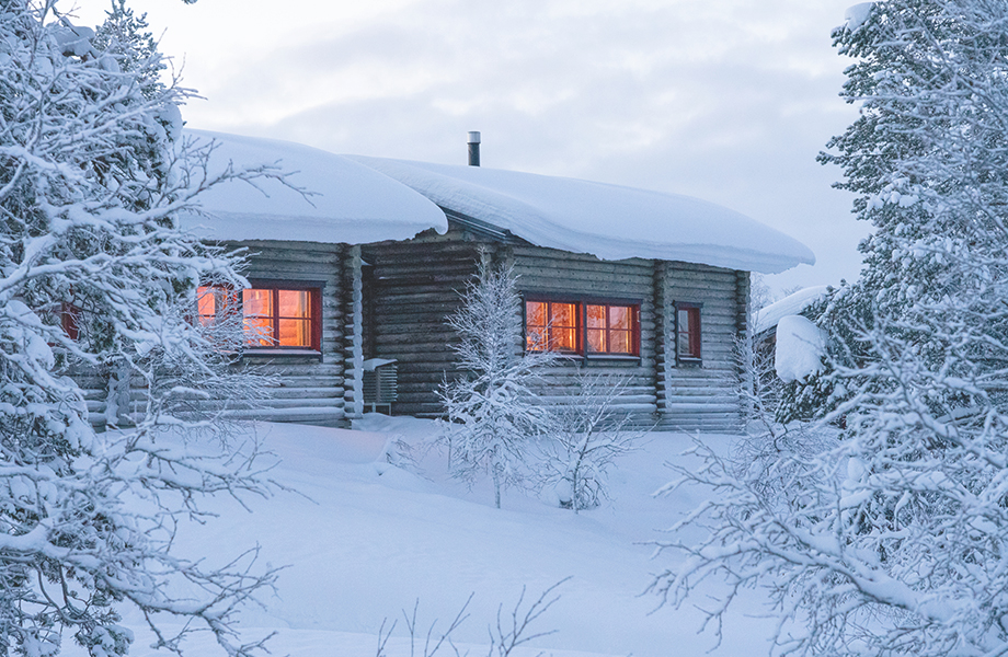 Doppelblockhütte_Schnee-Parimökki-Kiilopää Doppelblockhütte Parimökki im Schnee