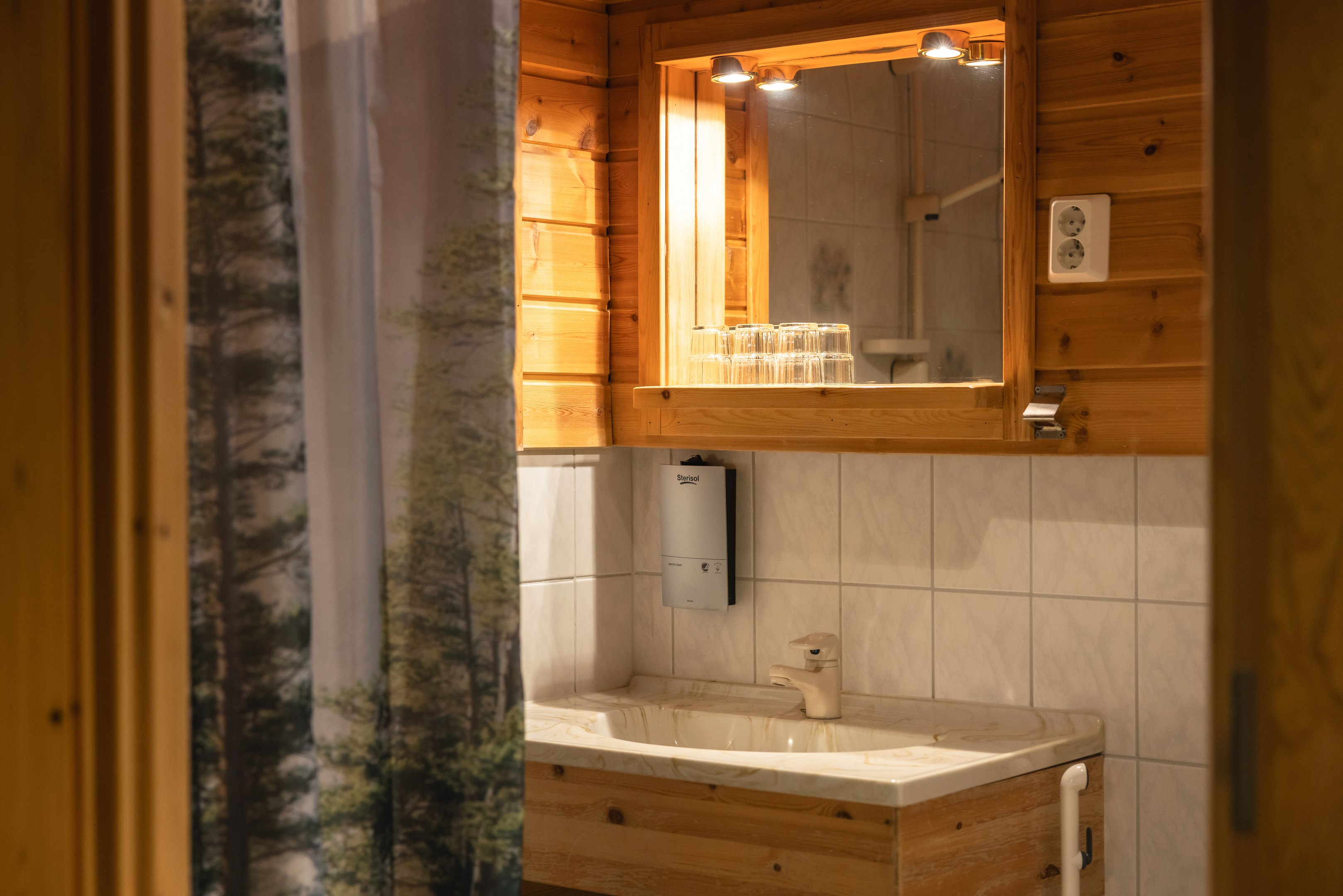 Standart Room Badezimmer