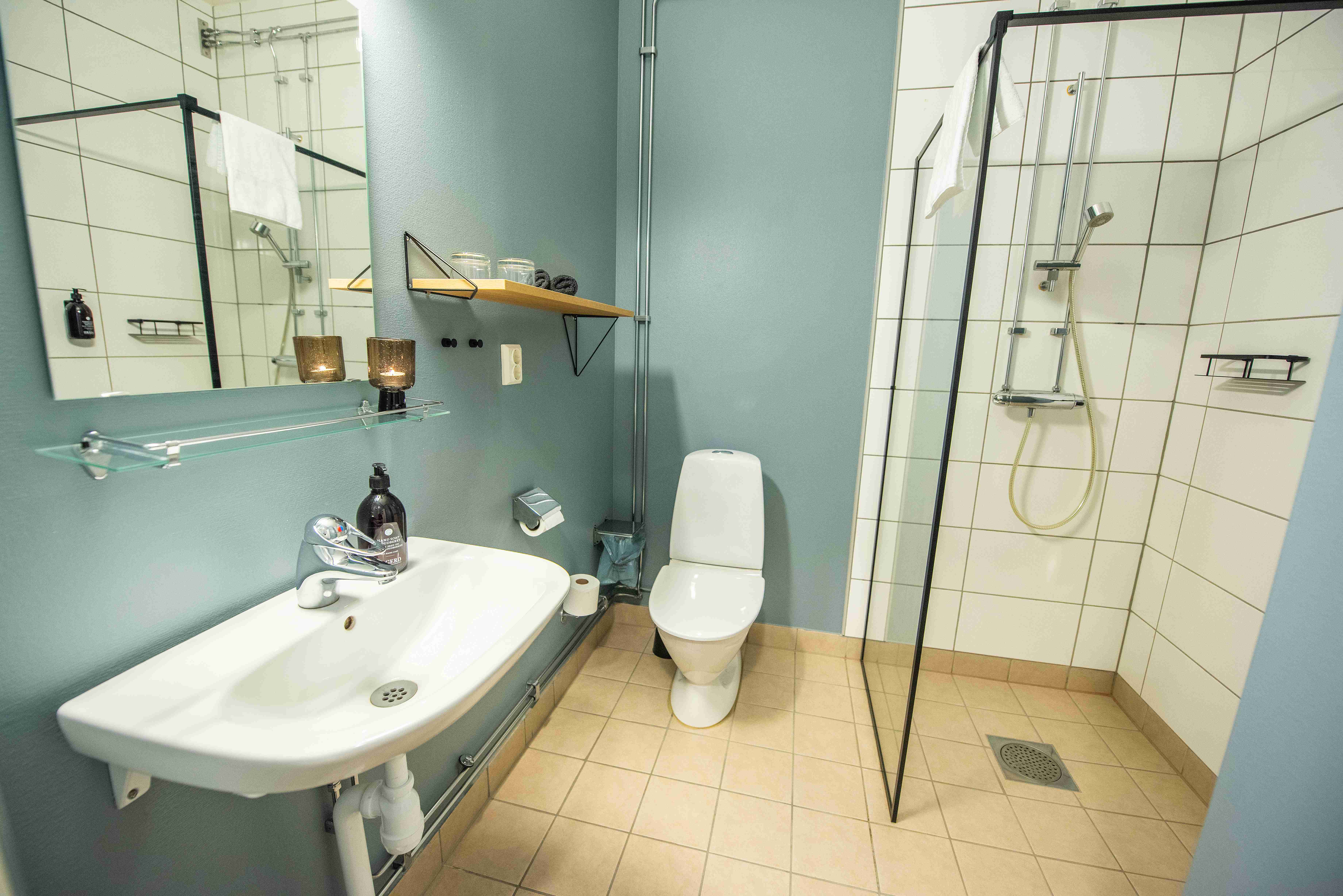 Sörbyn Lodge Hotelzimmer Badezimmer