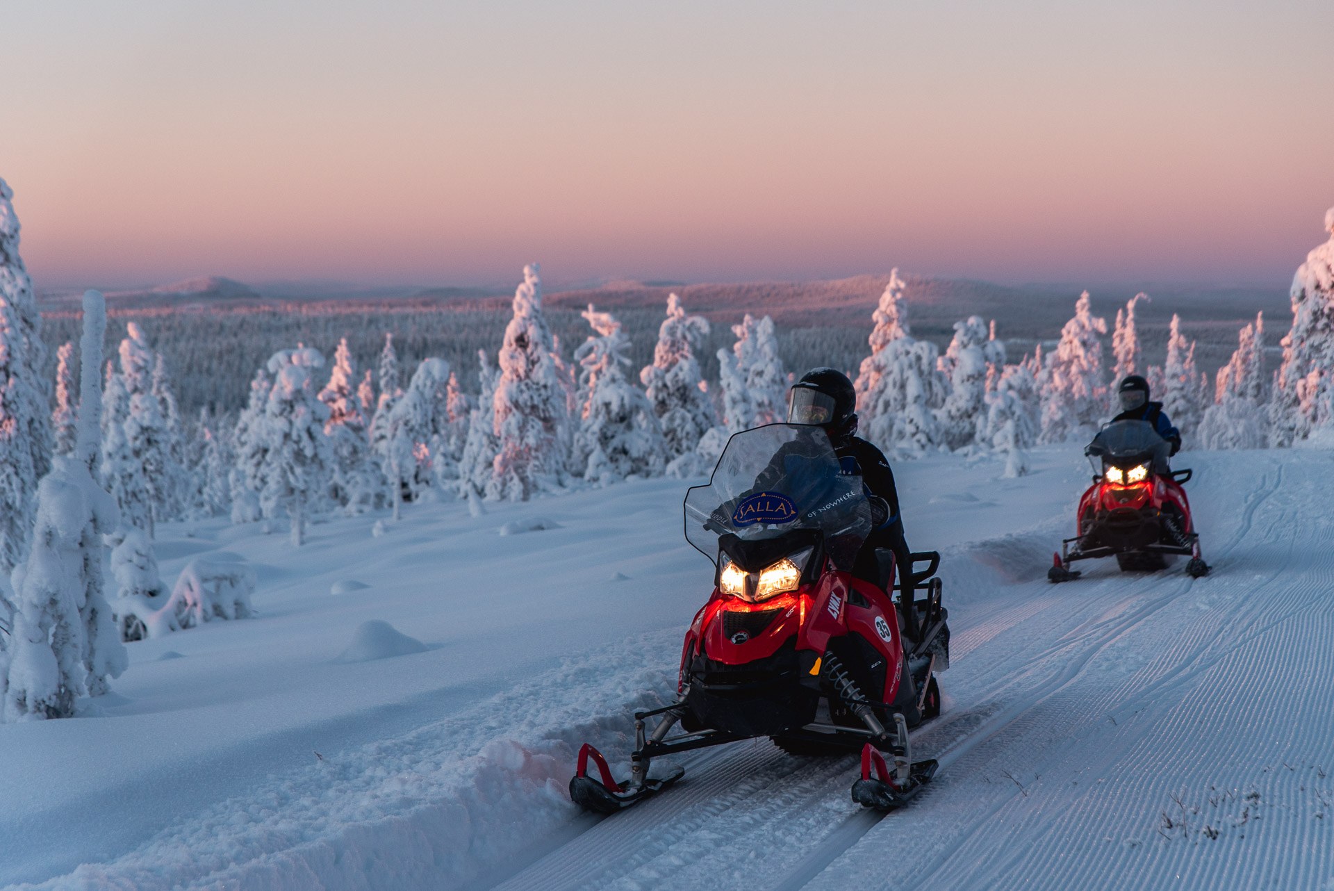 Motorschlitten Abends