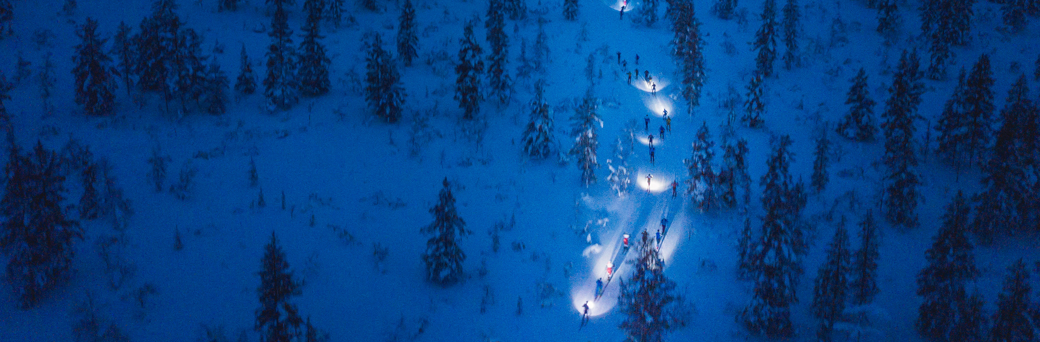 Skifahren - Nachtwanderung zur Polarnacht Skifahren - Nachtwanderung zur Polarnacht